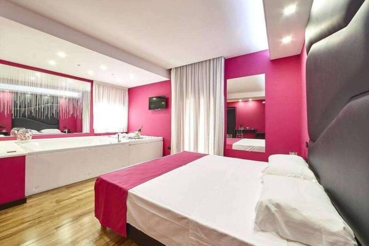 Sweet Central Hotel Касерта Екстериор снимка