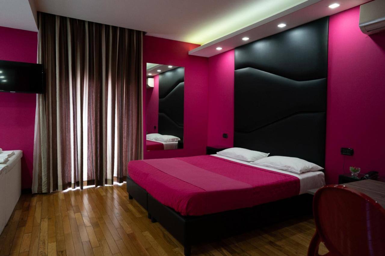 Sweet Central Hotel Касерта Екстериор снимка