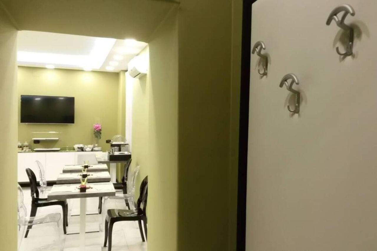 Sweet Central Hotel Касерта Екстериор снимка