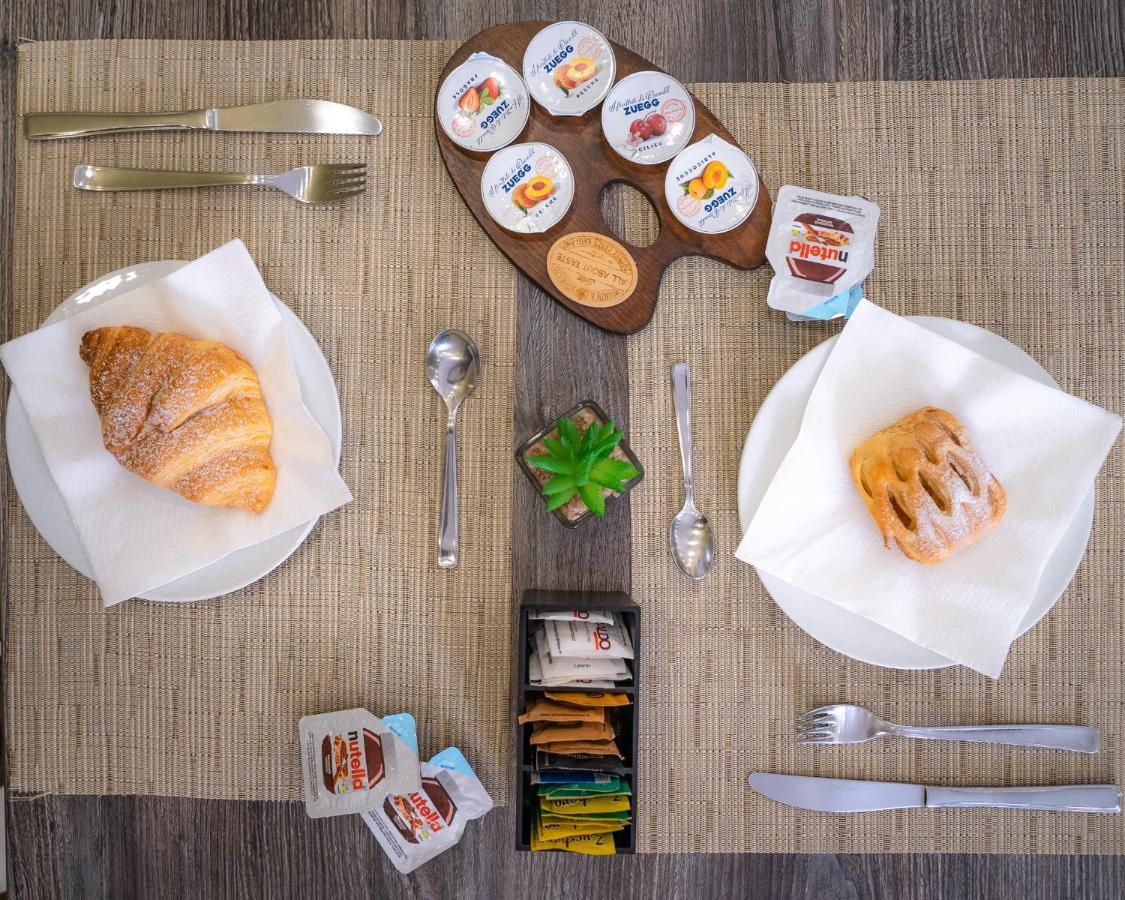 Sweet Central Hotel Касерта Екстериор снимка